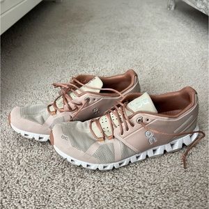 On Running Shoes - Women’s Size 10